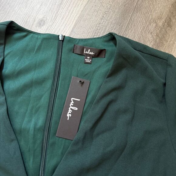 Lulu’s Glimpse Of Glamour Bell Sleeve Dress NEW Forrest Green - Picture 2 of 9